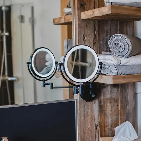 Theresia Apartament *